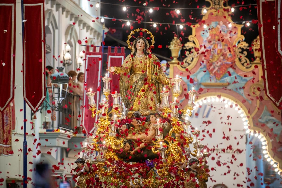Fiestas principales de Cantillana en honor de Nuestra Señora de la Asunción.