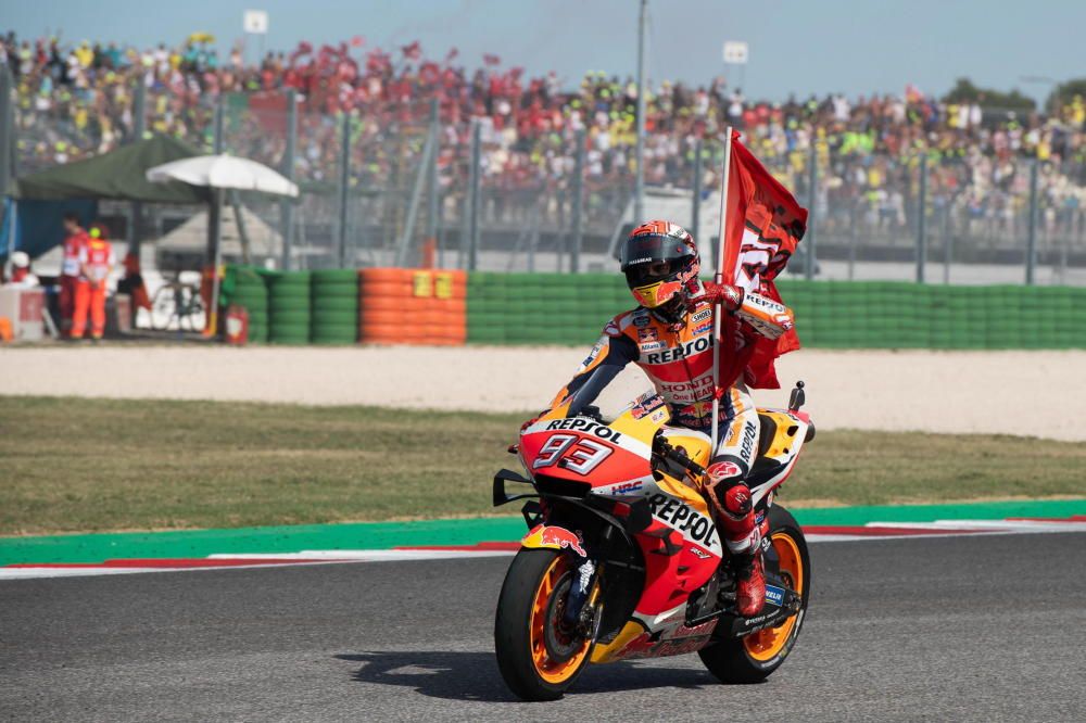 Marc Márquez impone su ley en Misano