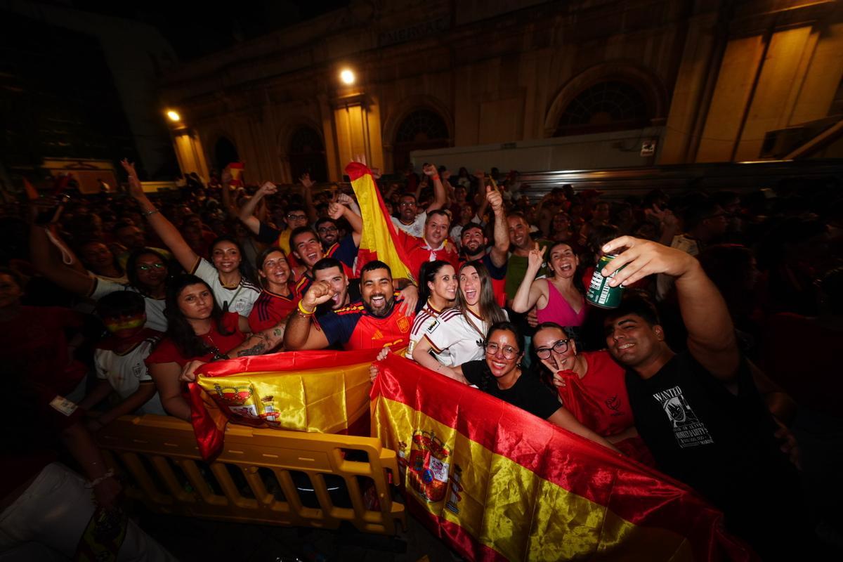 Galería: La provincia de Castellón se echa a las calles para festejar el segundo mundial de España
