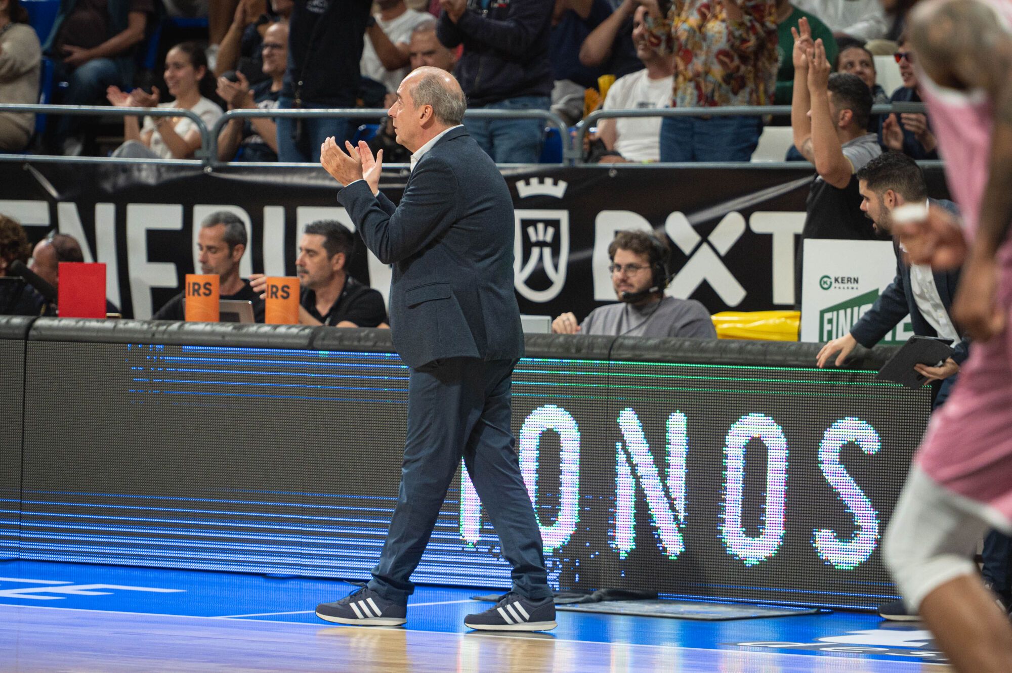 Partido La Laguna Tenerife CB Canarias - Joventut Badalona Inicio de playoff de Liga Endesa Quedarse hasta el fina porque en caso de derrota podría ser el último partido en casa esta temporada  | 02/06/2025 | Fotógrafo: Rafael Arturo Jiménez Rivero