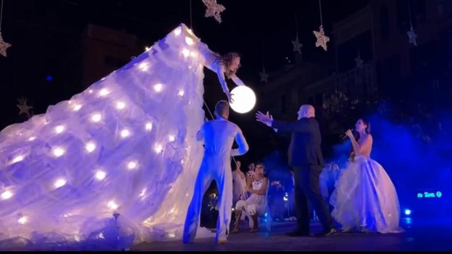 Mit zirkusreifer Showeinlage: So hat Palma die Weihnachtsbeleuchtung angezündet