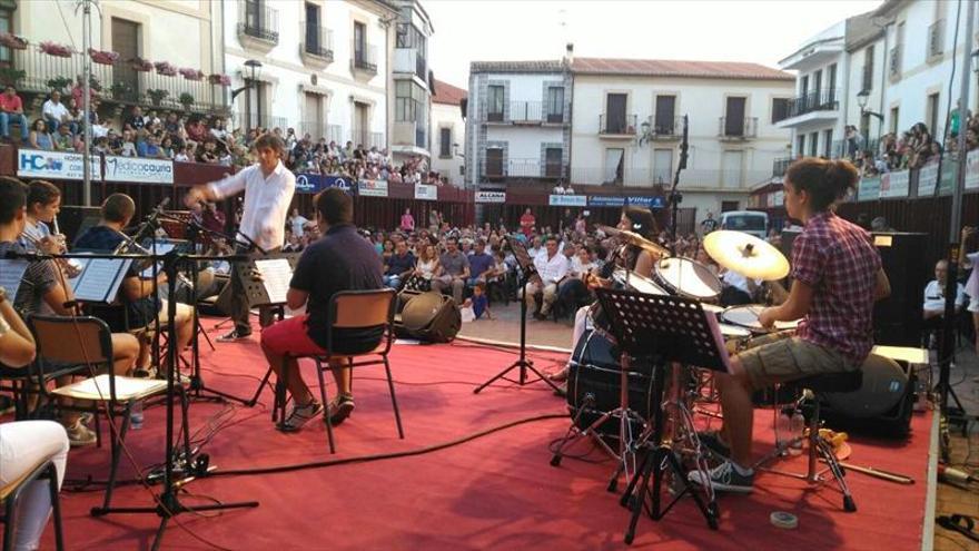 Concierto de navidad de la escuela de música el 19