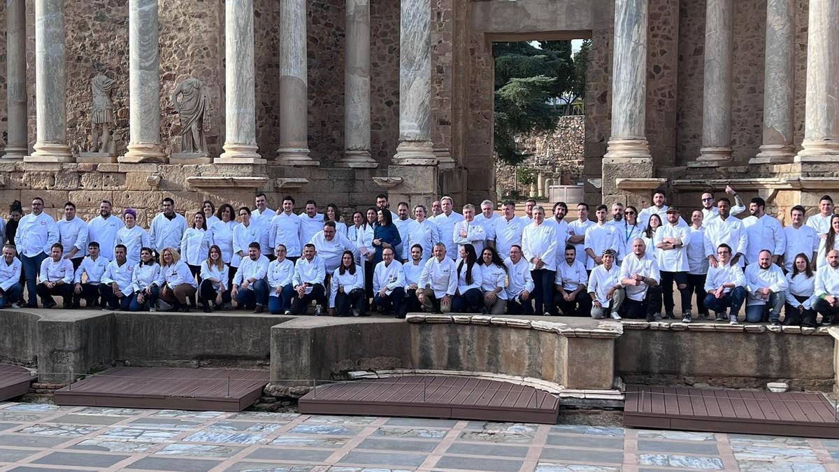 Foto de familia en el Certamen Nacional de Mérida