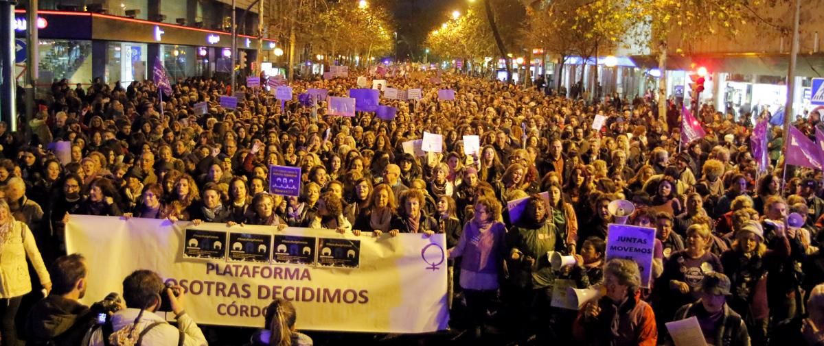 Multitudinaria manifestación del 8-M en Córdoba