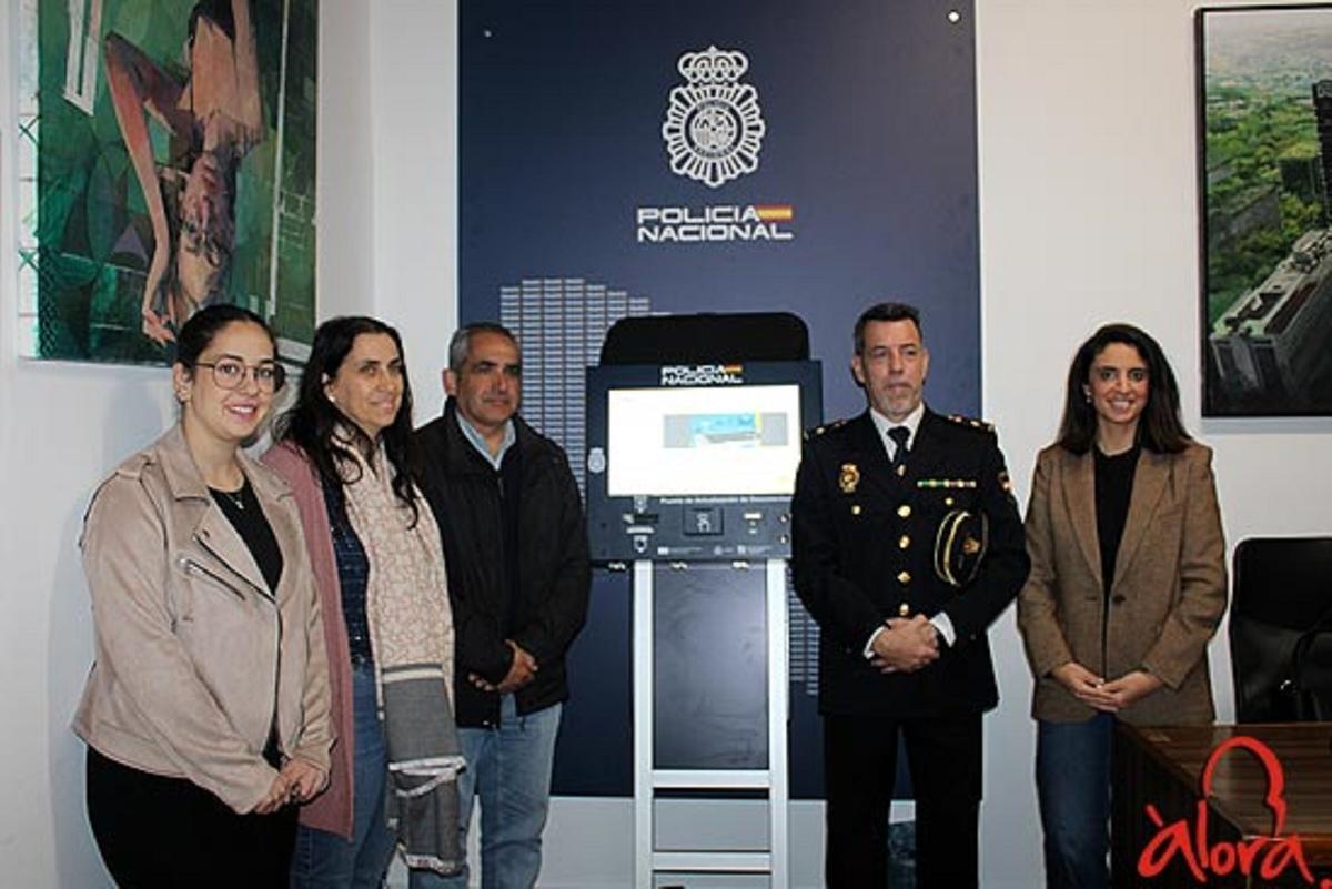 Álora cuenta con uno de estos dispostivos para renovar el DNI electrónico.