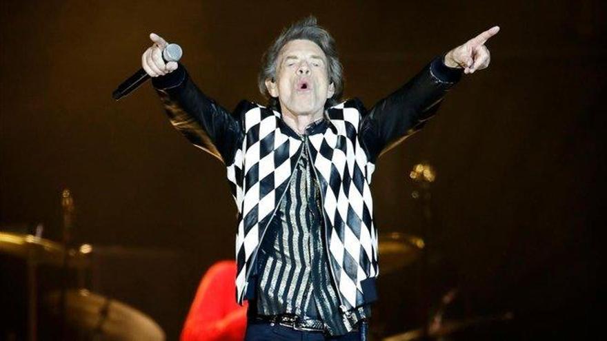 Mick Jagger reaparece lleno de energía en Chicago tras su operación de corazón