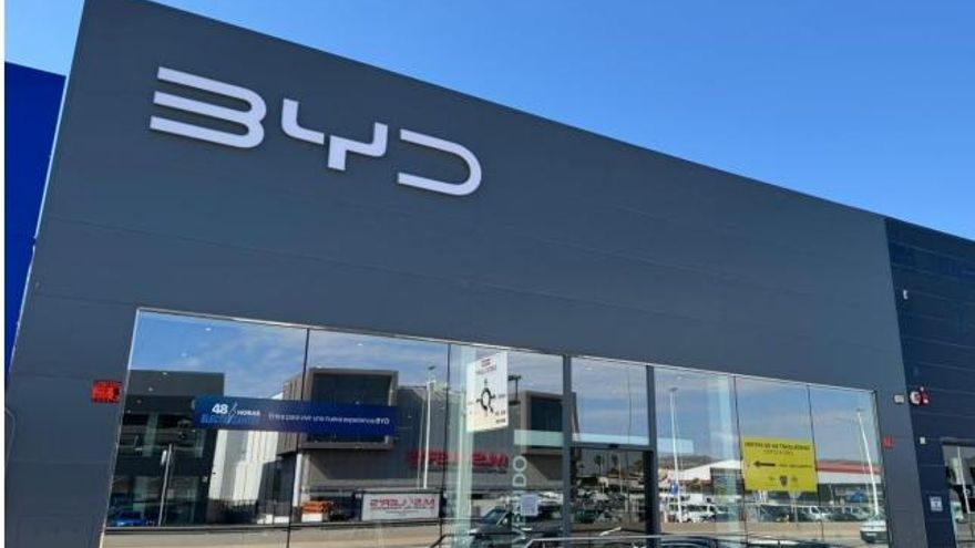 Marcos Automoción refuerza su apuesta por la movilidad sostenible con la apertura de BYD en Elche.