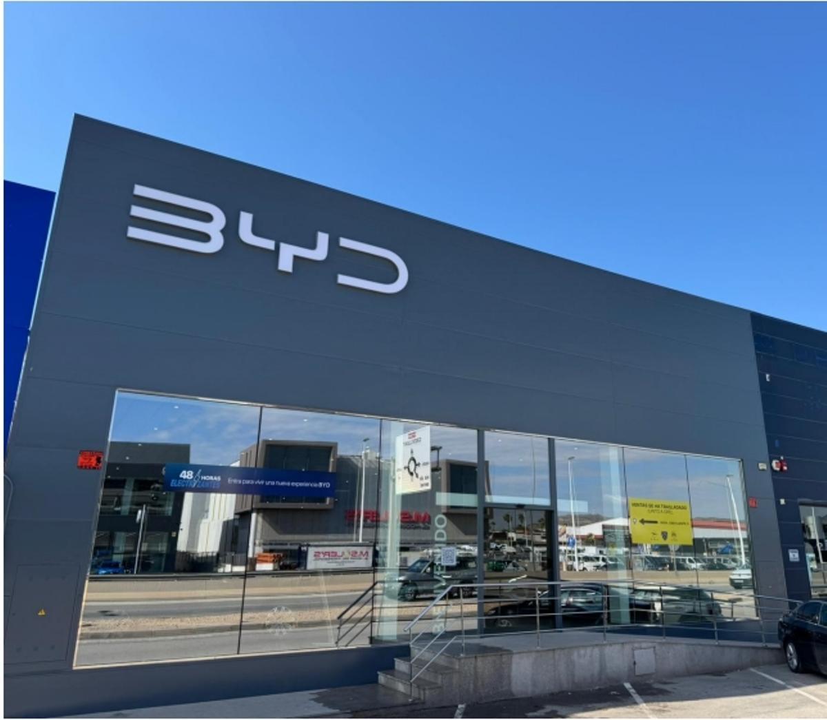 Marcos Automoción refuerza su apuesta por la movilidad sostenible con la apertura de BYD en Elche.