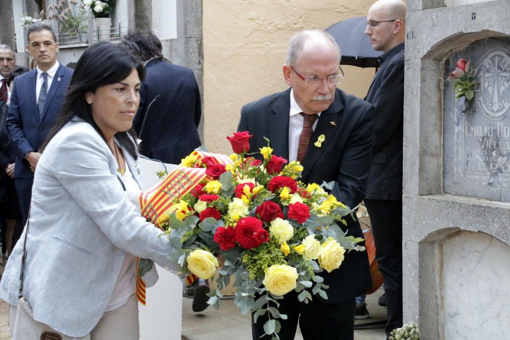 Ofrena floral del Consell Comarcal