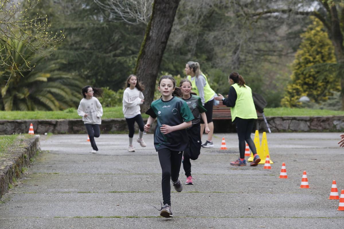 En imágenes: Participantes en la cross escolar del Marcelo Gago en homenaje a Dacal En imágenes: Participantes en la cross escolar del Marcelo Gago en homenaje a Dacal