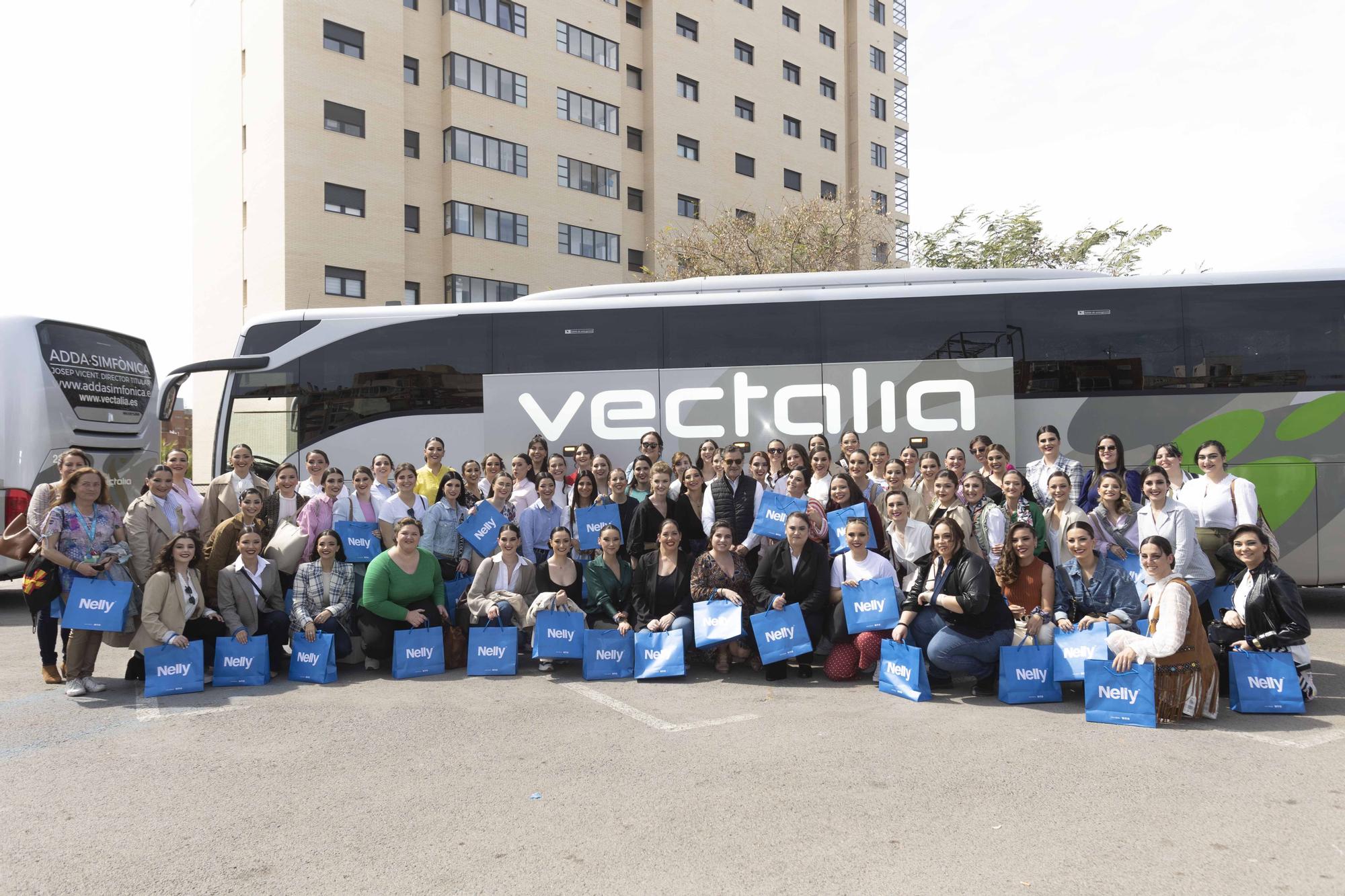 Las bellezas de las Hogueras de Alicante viajan a Córdoba