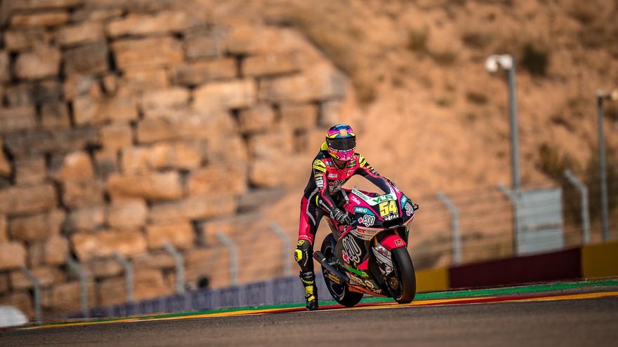 Fermín Aldeguer ya se codea con los mejores de Moto2