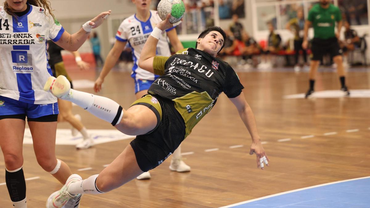 Cristina Cifuentes, en un partido de esta temporada.