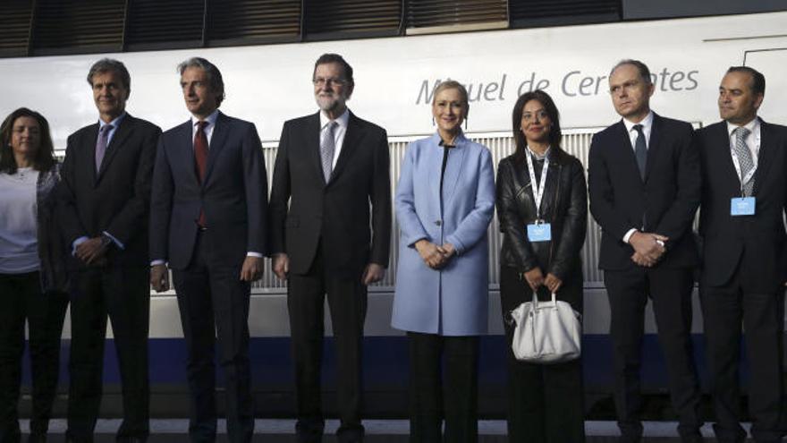 Rajoy se sube al AVE para celebrar su XXV aniversario