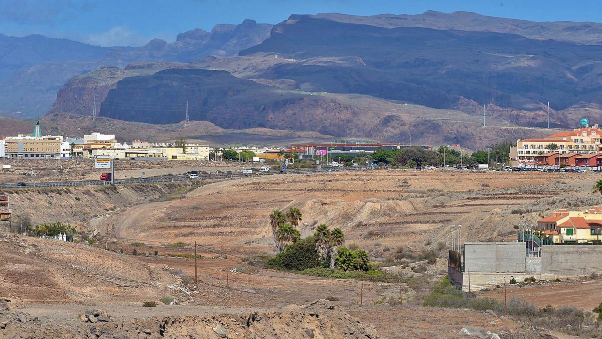 Terrenos de El Hornillo donde se construirá un centro comercial