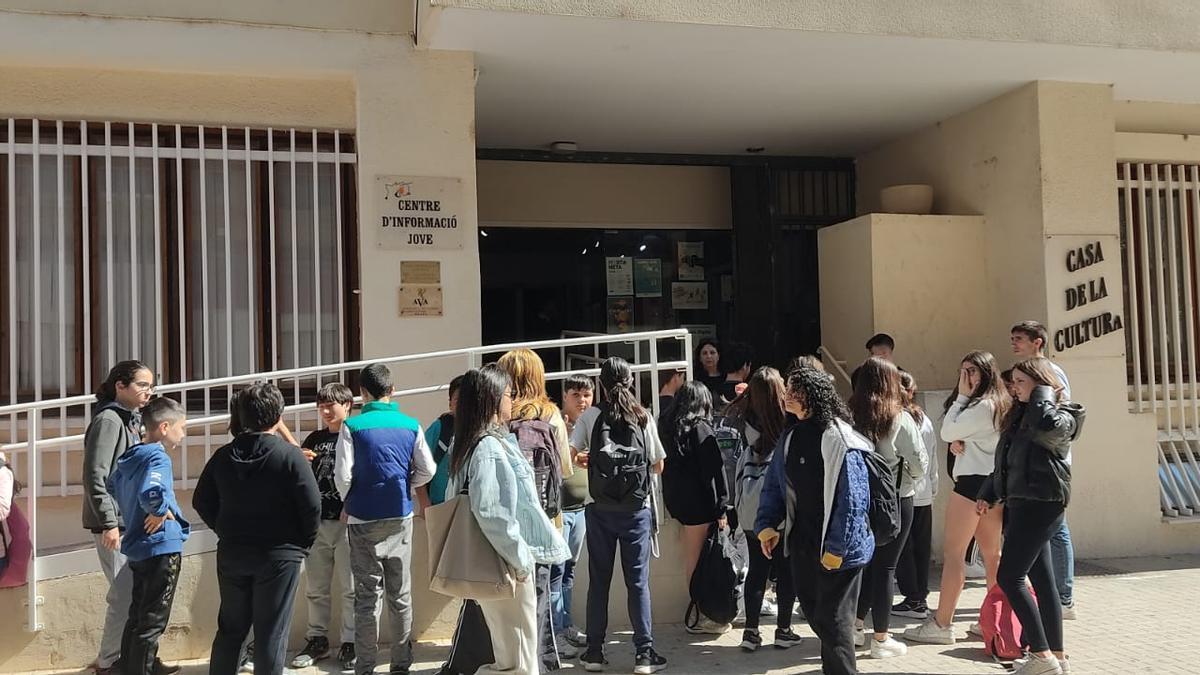 Anem al Teatre en la Pobla de Farnals.