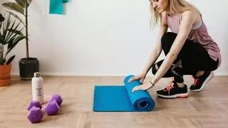Ejercicios en casa para adelgazar: la guía completa para entrenar cada día