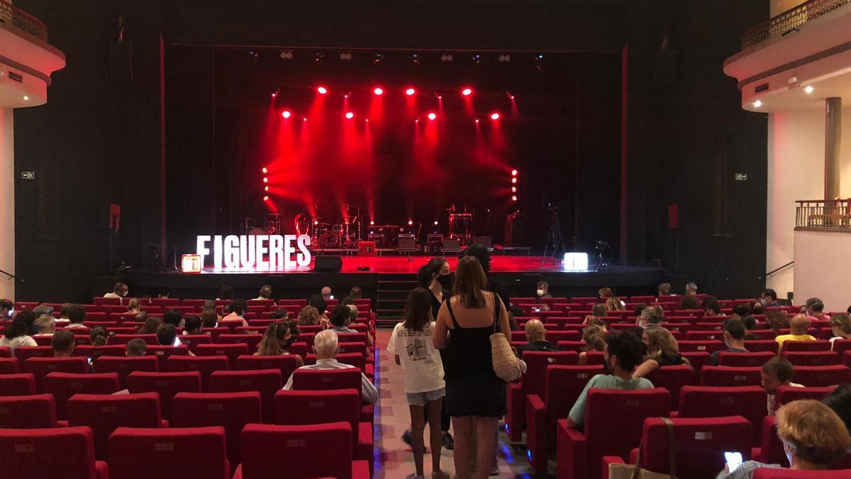 El Teatre El Jardí de Figueres ha acollit la presentació de la nova temporada de RAC1