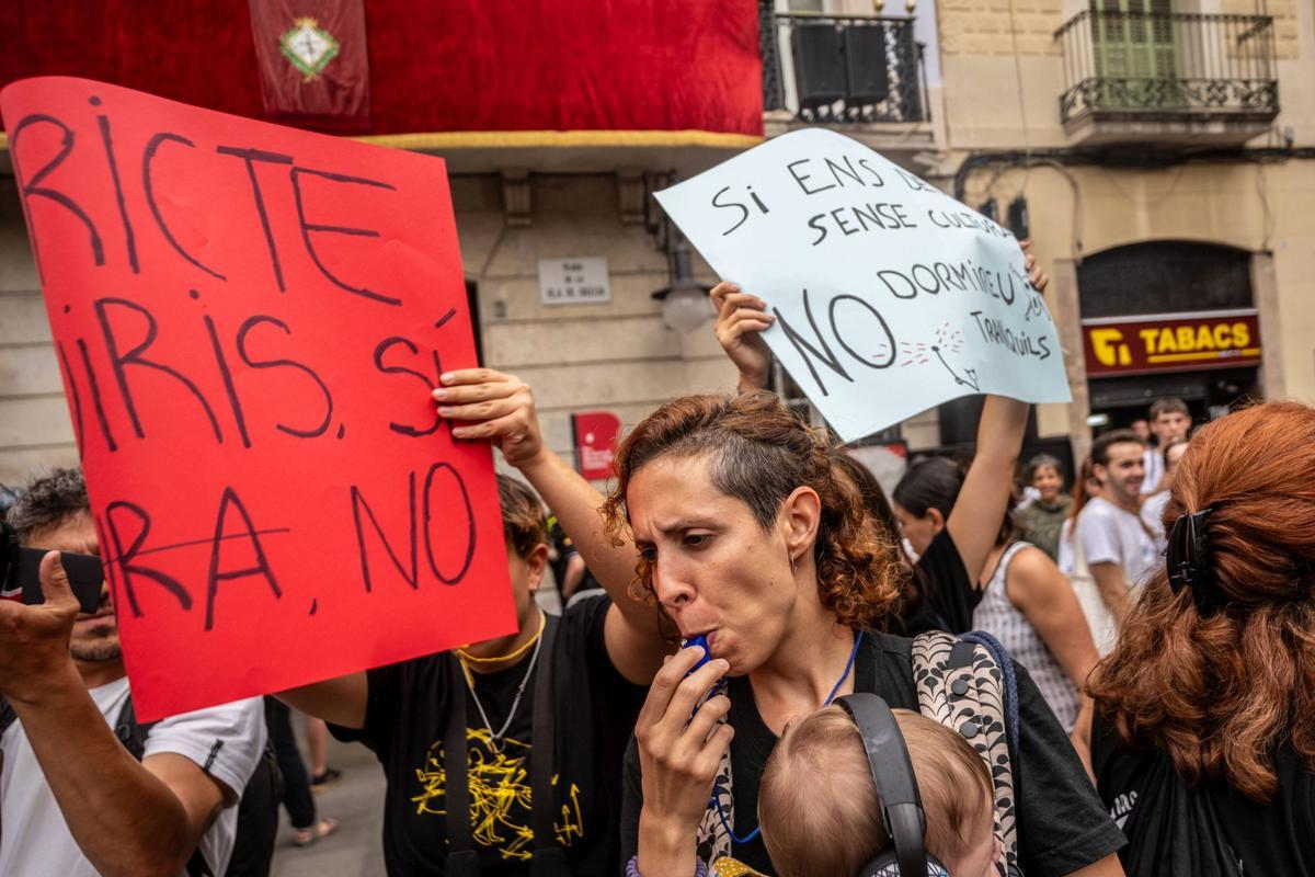 Las colles de Gràcia no han llegado a un acuerdo antes del pregón de la Fiesta Mayor, con lo que los actos de cultura popular quedarían desconvocados en los próximos días.