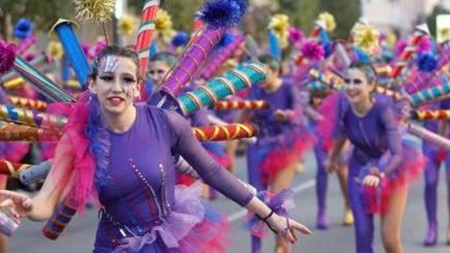 Imatge de la rua de l&#039;edició del Carnaval d&#039;enguany a Palamós, organitzada per Som Carnaval.