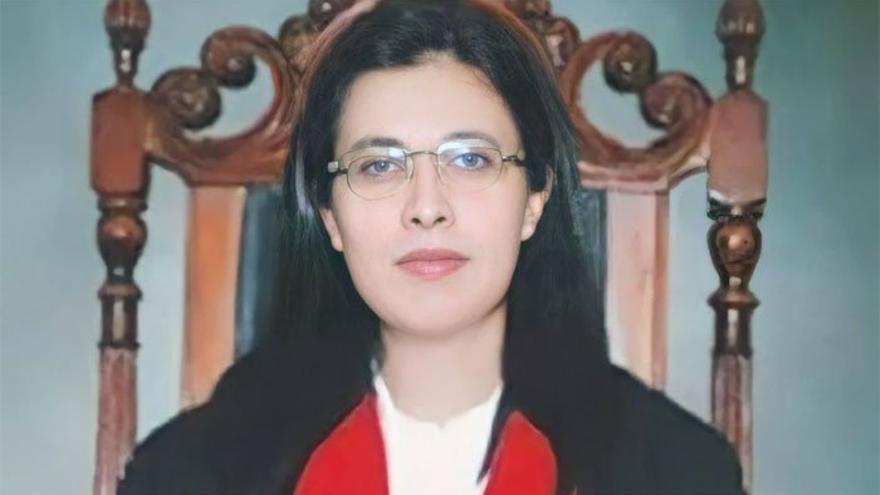 Ayesa Malik, la primera mujer en ocupar un puesto en el Tribunal Supremo de Pakistán