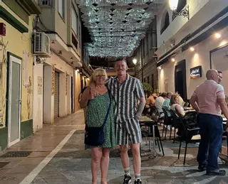 Un turista británico se queda sin palabras por lo que encuentra en un supermercado de Cádiz: "Nos están robando"