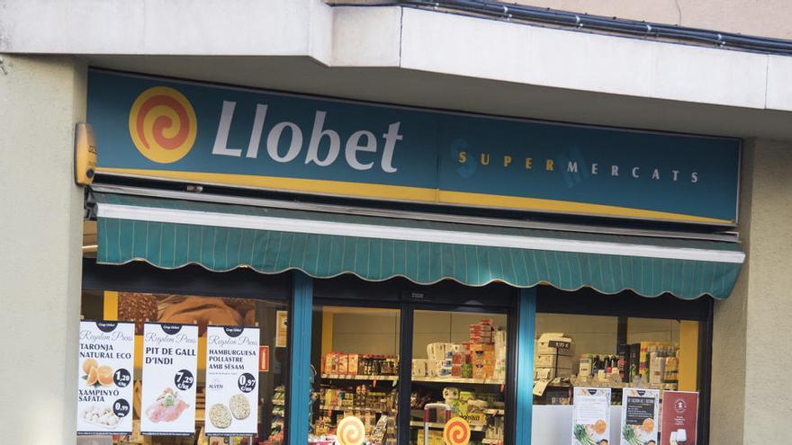 Un supermercat Llobet, a Manresa |