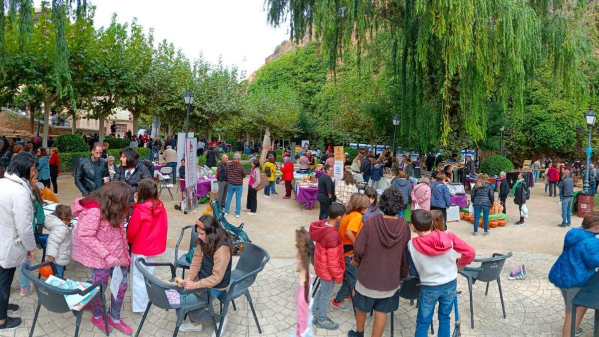 Emprendedores locales: Gran convocatoria en la Feria de la Niñez