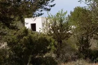 Investigan si el concejal de Sant Josep que dimitió este mes derribó una casa payesa en una zona ANEI