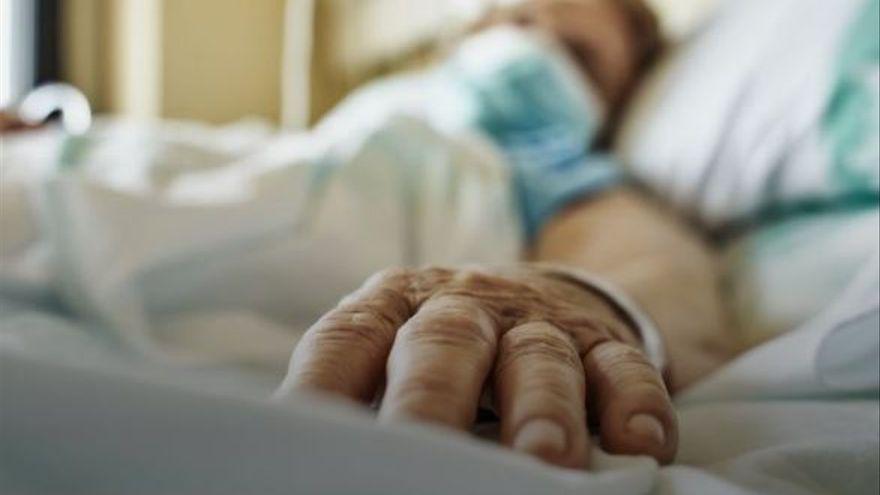 Una mujer muere tras pasar cinco días intentando contactar con su centro de salud