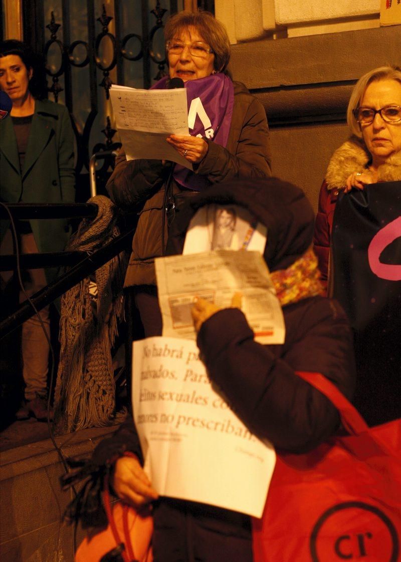 El feminismo zaragozano protesta contra las políticas machistas