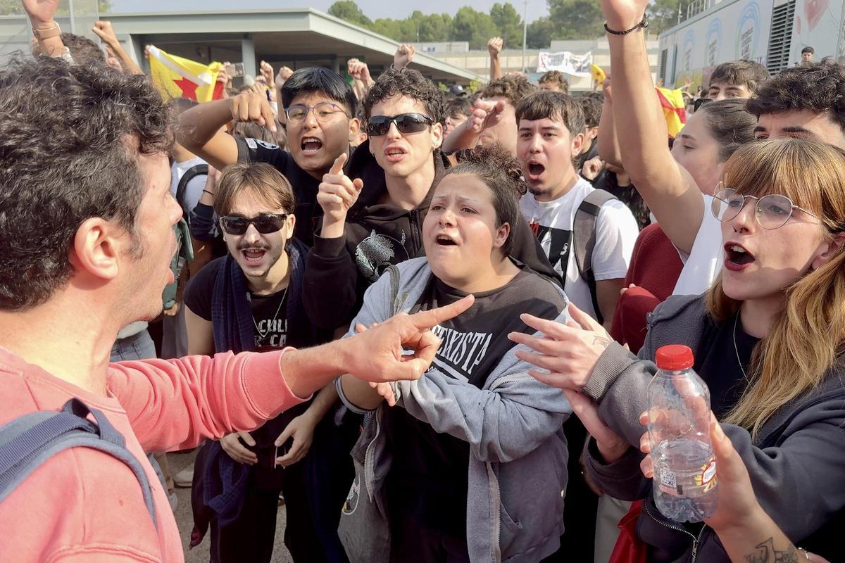 Tensión en la UAB ante la visita de Vito Quiles a Bellaterra