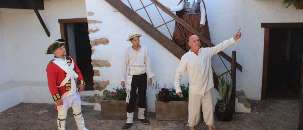 Los ‘actores’ durante la representación de las Batallas en el Museo, ayer.