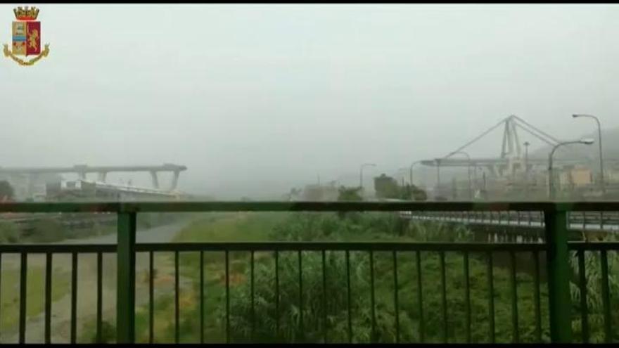 El puente de una autopista se derrumba en Génova