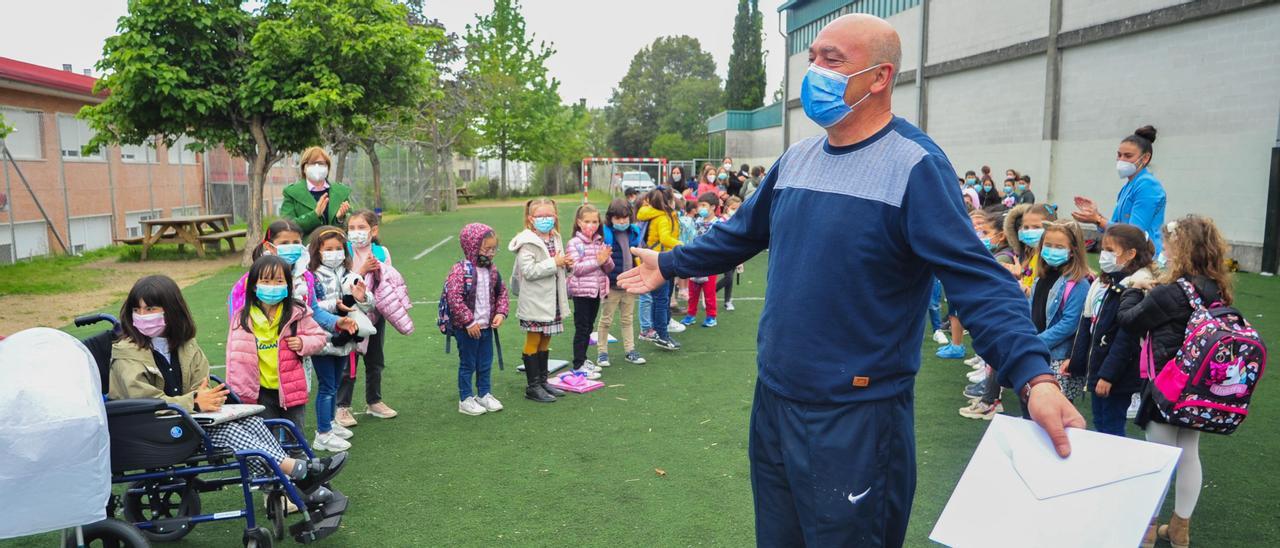 Una jubilación de altos vuelos en el colegio San Tomé de Cambados