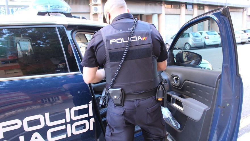 Tres detenidos por el hurto en domicilios de joyas valoradas en 7.000 euros