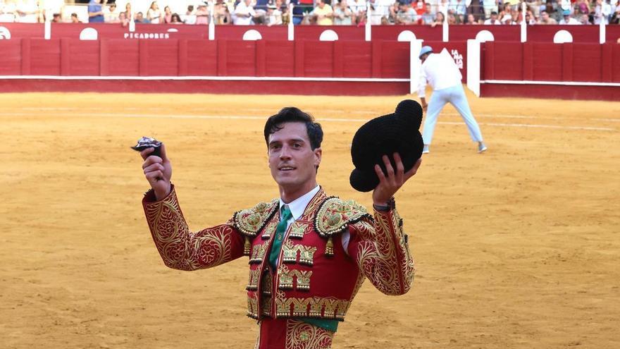 Morales y Osornio cortan una oreja cada uno en La Malagueta a una novillada de Fuente Ymbro con esca ...