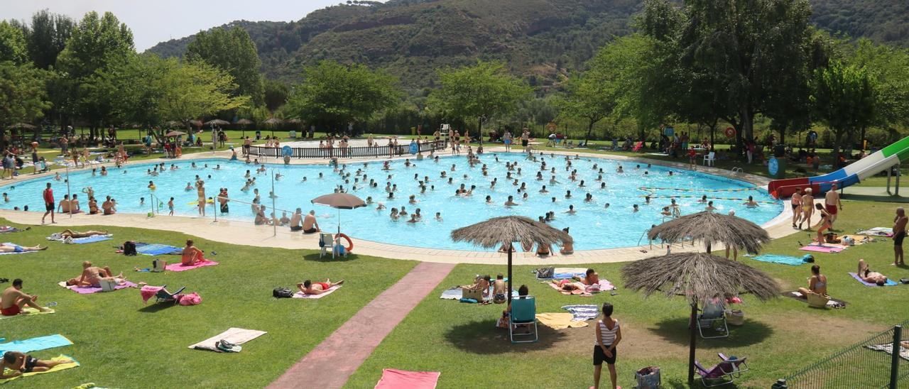 La piscina municipal de Martorell, en una imagen de 2021