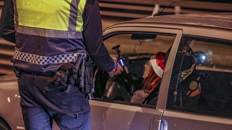 La Policía Local de Castelló alargará los controles de alcohol y drogas al 8 de enero