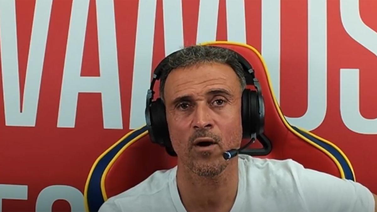 Luis Enrique dona els 30.000 euros dels seus directes de Twitch a la lluita contra el càncer infantil