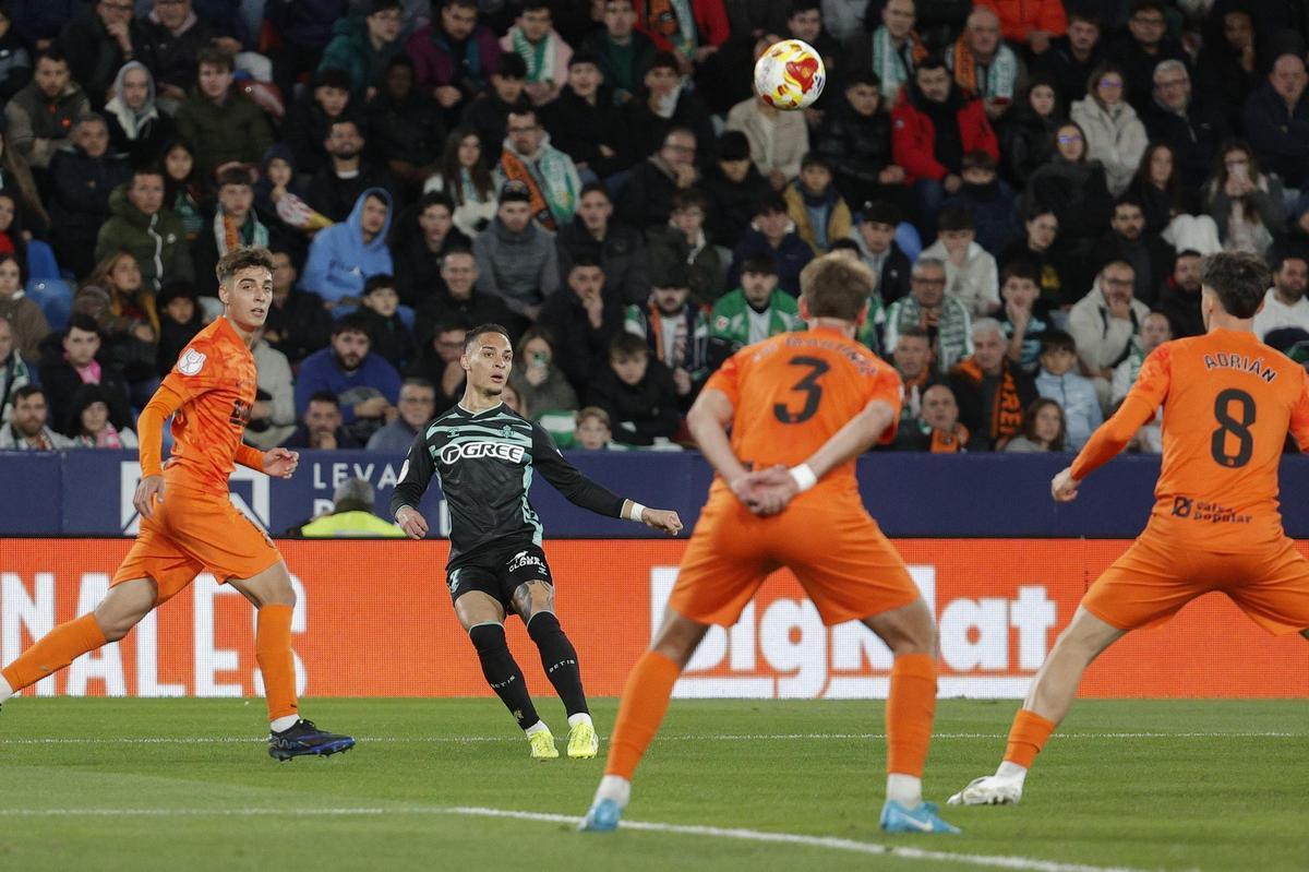 Antony es estrella hoy en el Betis