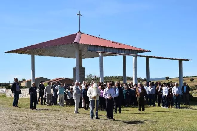 Romería en Fradellos: devoción entre el Aliste y el Cebal
