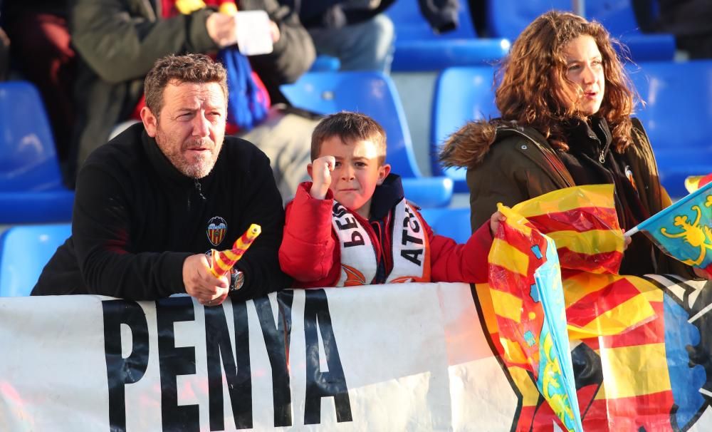 Afición en el Huesca - Valencia CF