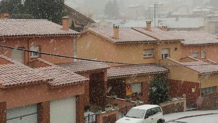 Alerta per la intensificació de la nevada al Pirineu i la possibilitat de neu a cotes baixes a Girona