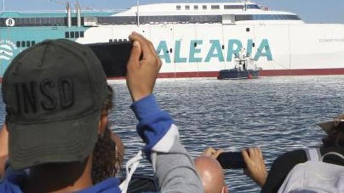 Botadura en Gijón del ferrie catamarán &quot;Eleanor Roosevelt&quot;, de Baleària, en 2020.