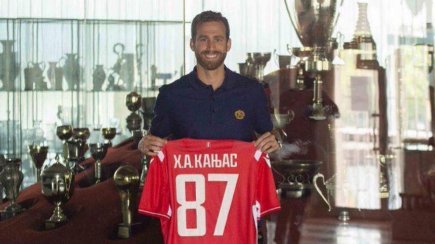 José Alberto Cañas, en su presentación con el Estrella Roja de Belgrado