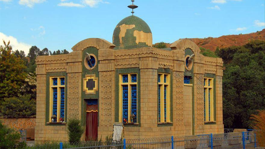 Cuenta la leyenda que dentro de este edificio sagrado está el Arca de la Alianza