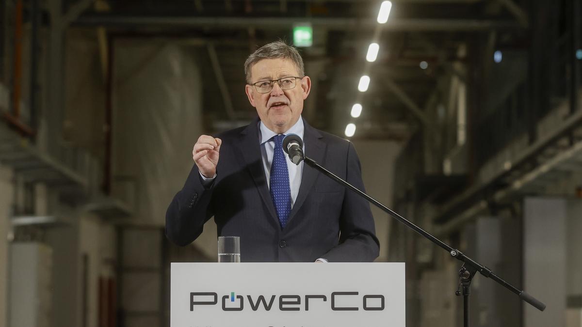 El president de la Generalitat, Ximo Puig, visita la planta de PowerCo en Salzgitter.