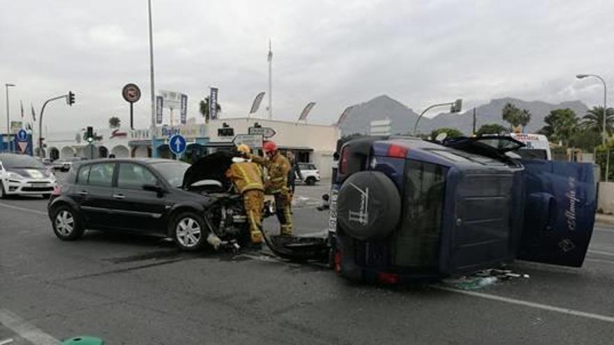 Tres heridos en un accidente de tráfico en la N-332 a la altura de l&#039;Alfàs del Pi