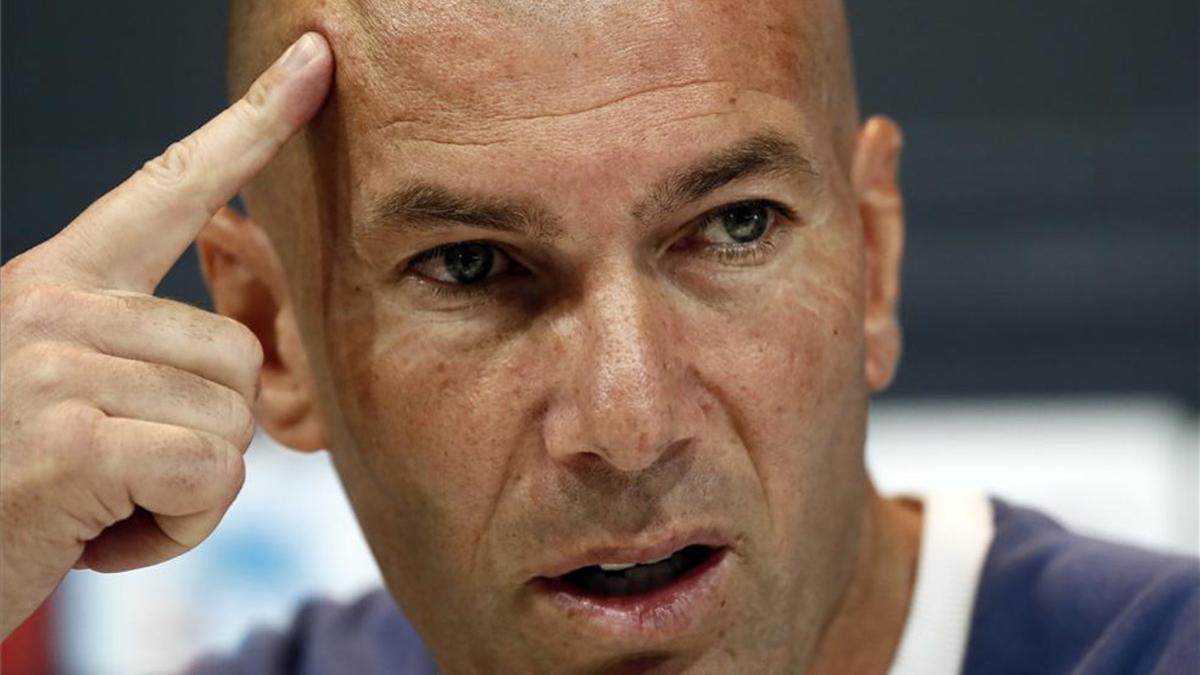 Zinedine Zidane, técnico del Real Madrid, espera el máximo en el tramo final